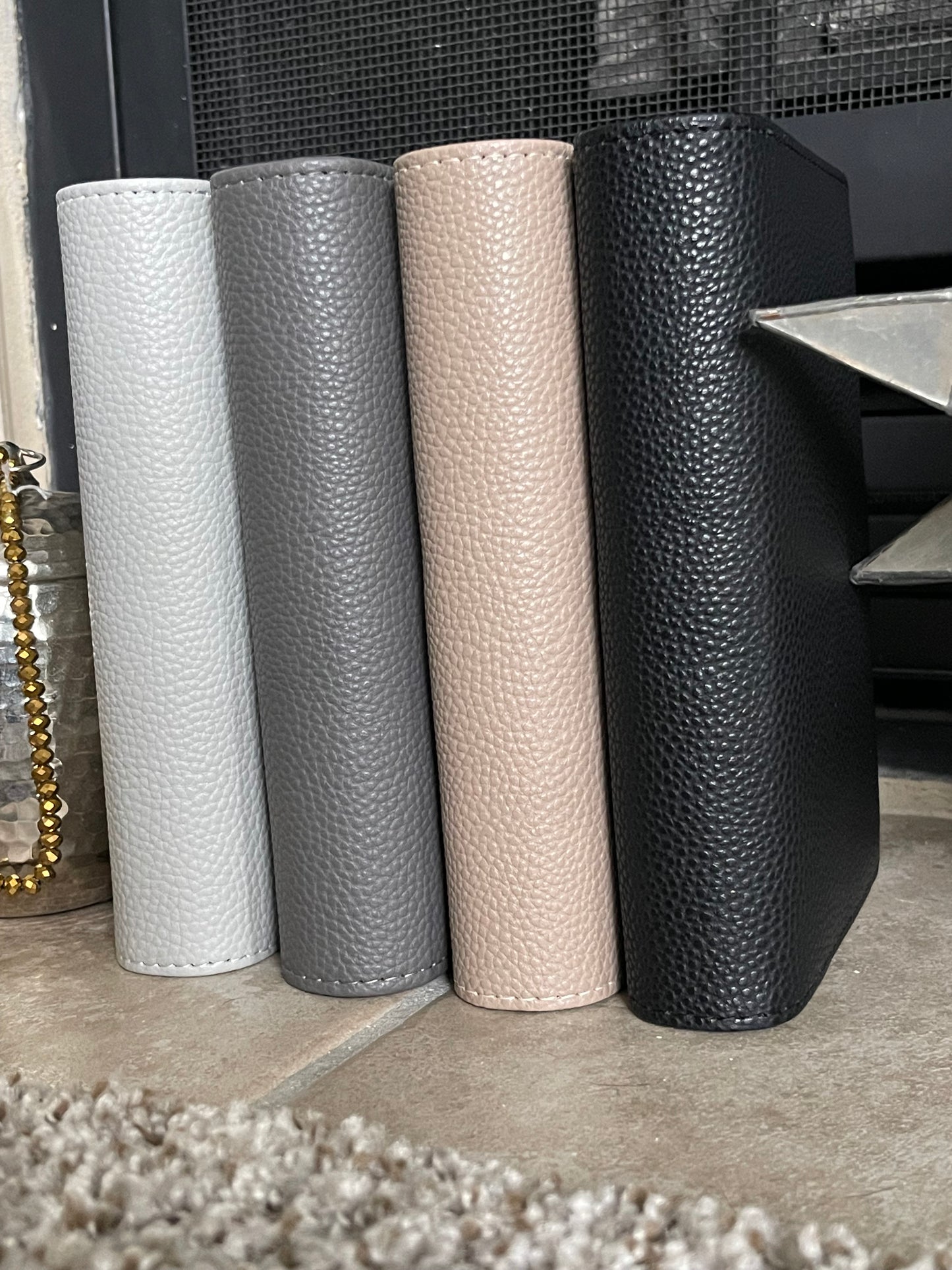 A6 Light Gray Pebble Binder